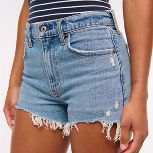 💎 Abercrombie & Fitch Curve Love High Rise Mom Shorts